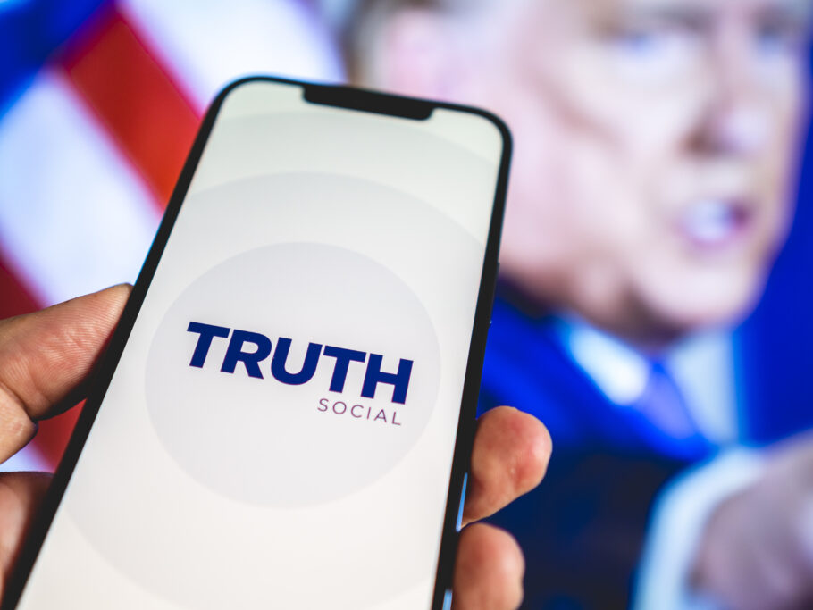 Trump's Truth Social Network went IPO - Hit or Meme Stock Saga? By Igor Beuker